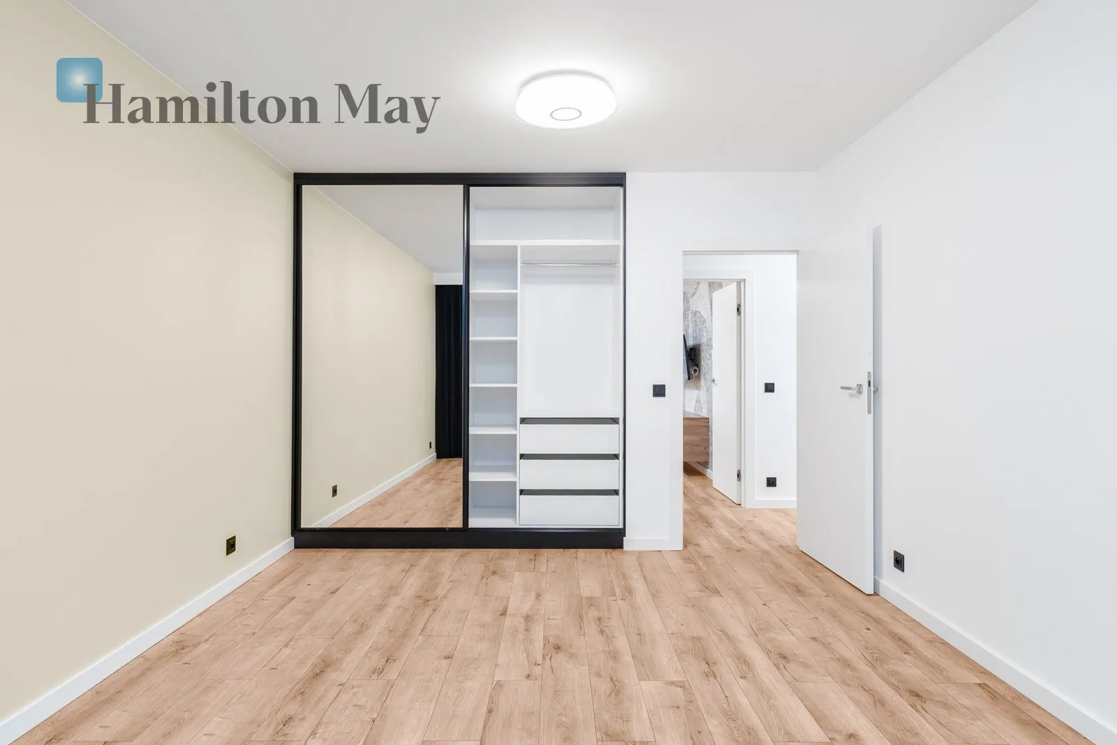 Nowoczesny i funkcjonalny apartament w Bronowicach - slider