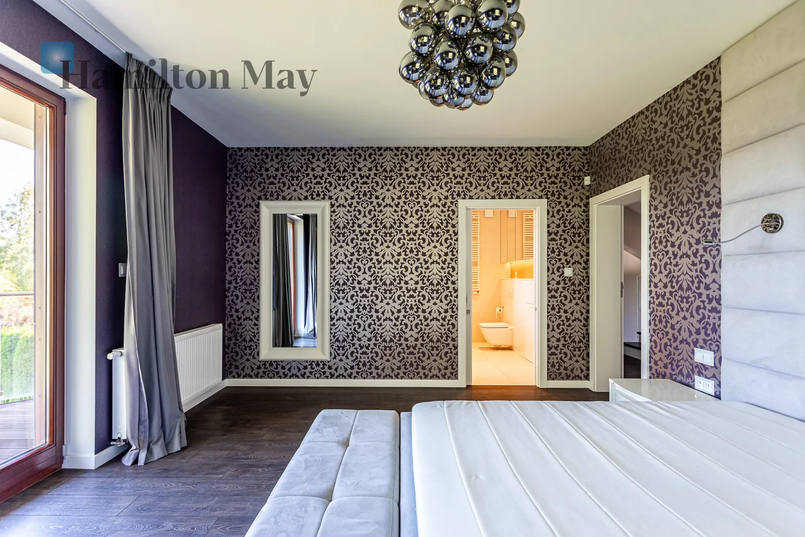 Price: 19000 PLN Bedrooms: 3 Bathrooms: 2 Plot size: 800m2 - slider