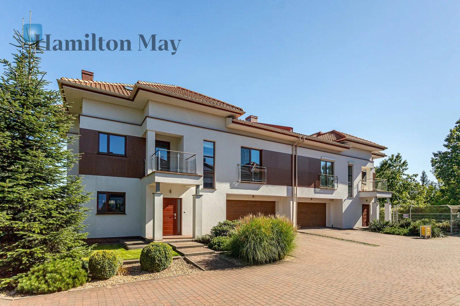 Bathrooms: 2 Plot size: 800m2 Price/m2: 63 PLN - slider