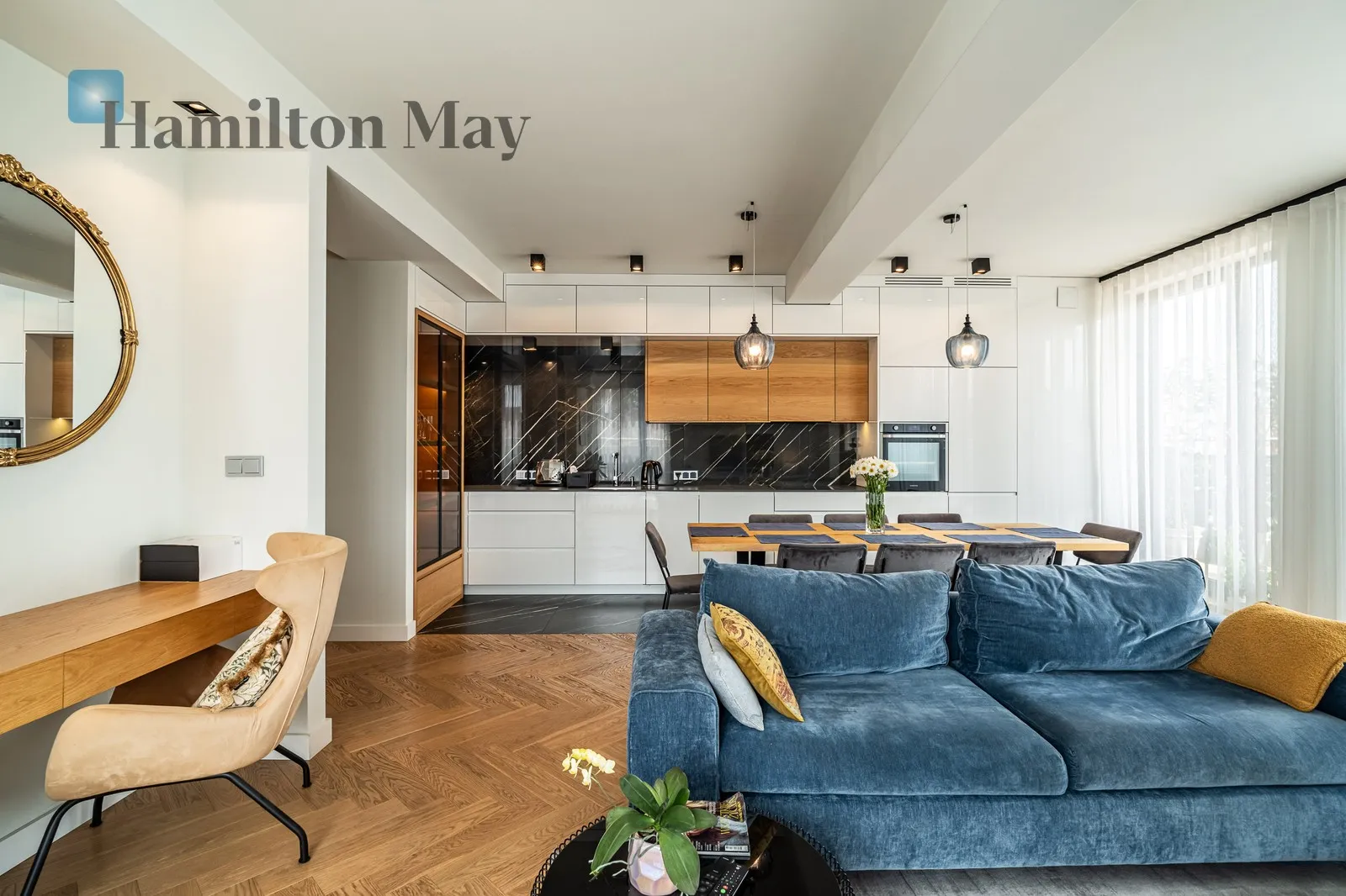 Region: Zwierzyniec Distance to centre: 1.22 km Level: 4 Price: 10000 PLN Bedrooms: 2 Bathrooms: 2 Size: 86m2 Price/m2: 116 PLN - slider
