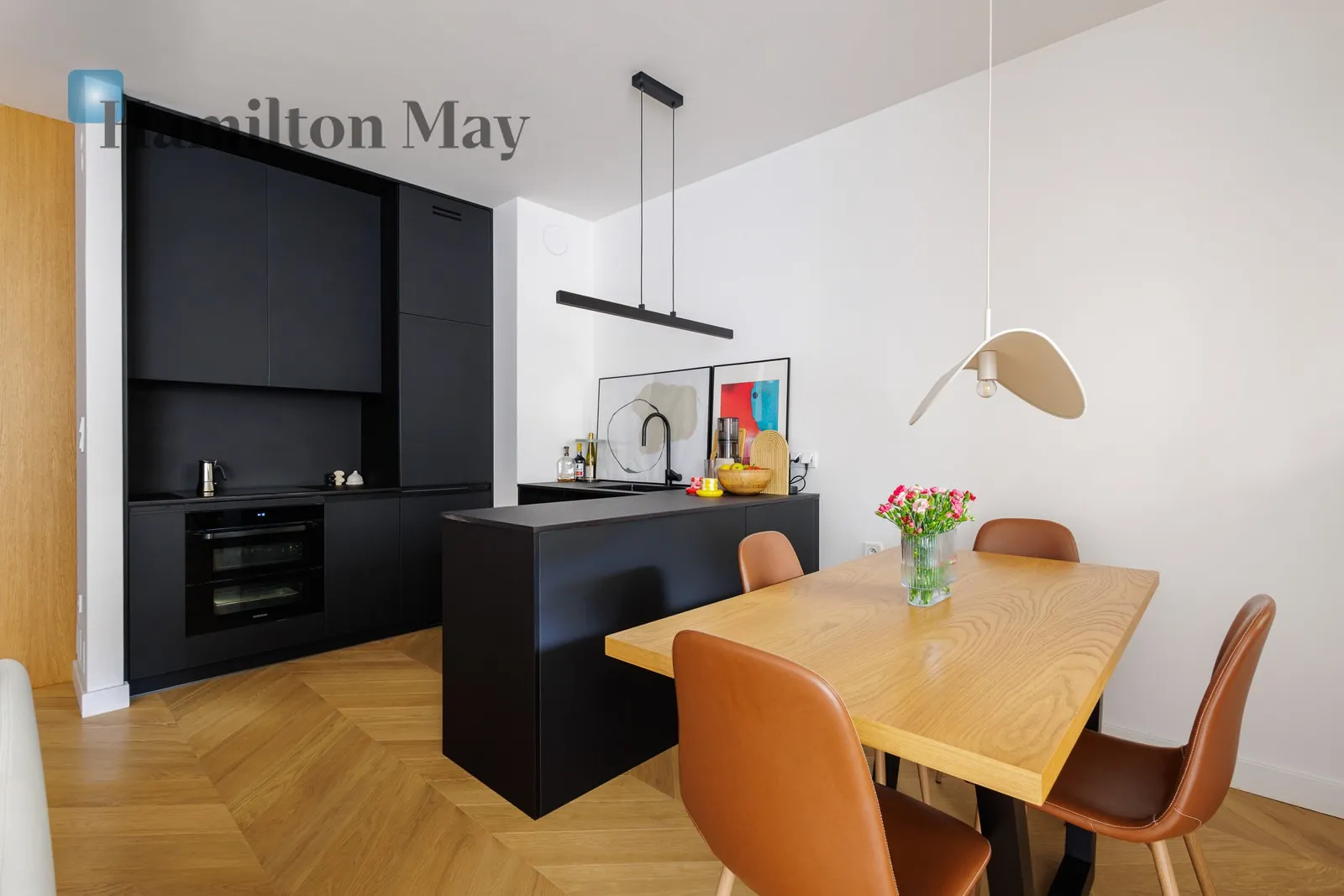 Elegant apartment in the "Murano" development - slider