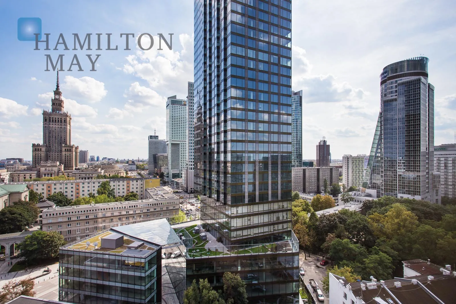 Dwupokojowy apartament w Cosmopolitan Tower z widokiem na pl. Grzybowski - slider