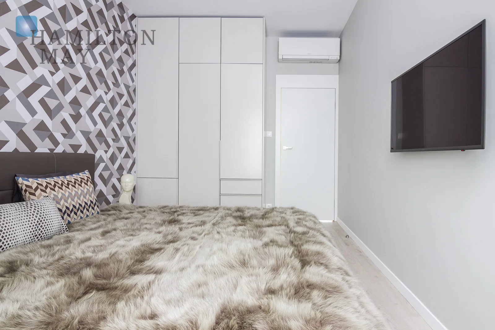 Luxury Apartment with Balcony in Krakow - slider