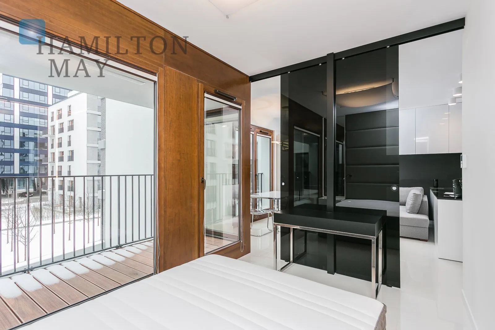 Subregion: Służewiec Distance to centre: 4.88 km Level: 2 Price: 4000 PLN Bedrooms: 1 Bathrooms: 1 Size: 41m2 Price/m2: 98 PLN - slider