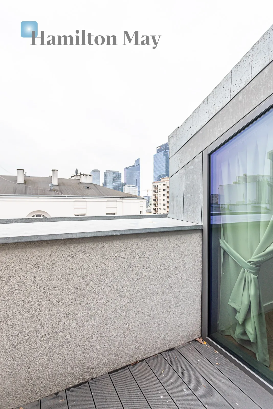 Level: 7 Price: 3300 EUR Bedrooms: 3 Bathrooms: 1 Size: 85.61m2 - slider