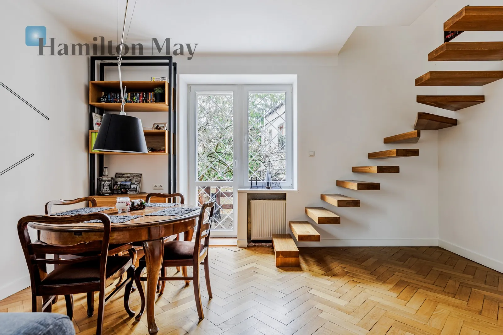 Two-level, atmospheric apartment with a terrace in the green Saska Kępa  - slider