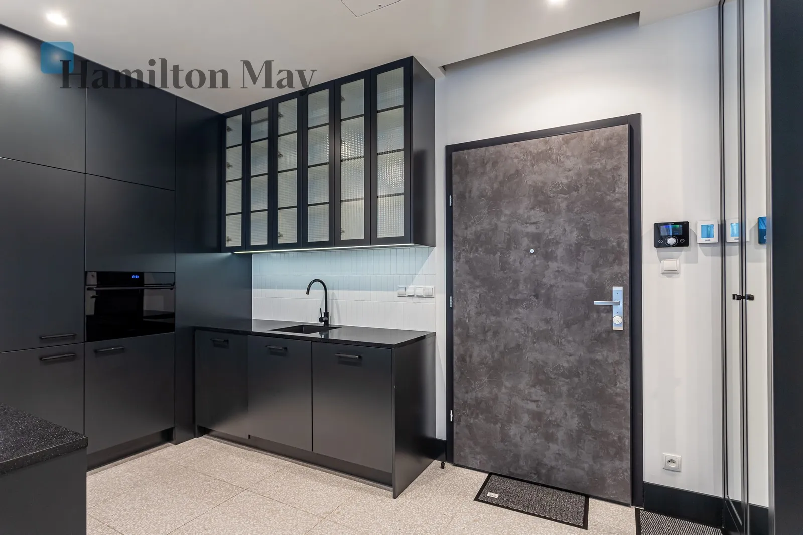 Subregion: Powiśle Distance to centre: 1.54 km Level: 4 Price: 9076 PLN Bedrooms: 2 Bathrooms: 1 Size: 58m2 Price/m2: 156 PLN - slider