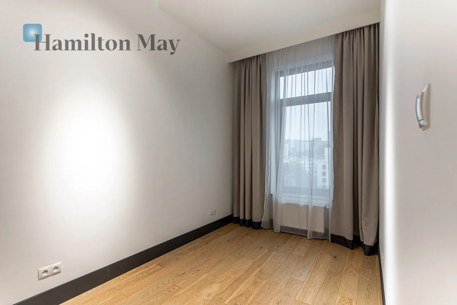 City: Warszawa Street: Leszczyńska Region: Śródmieście Subregion: Powiśle Distance to centre: 1.54 km Level: 4 - slider