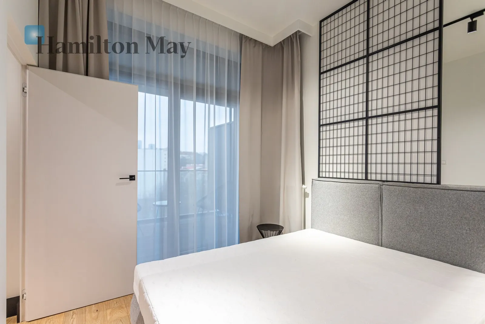 Subregion: Powiśle Distance to centre: 1.54 km Level: 4 Price: 9076 PLN Bedrooms: 2 Bathrooms: 1 Size: 58m2 - slider