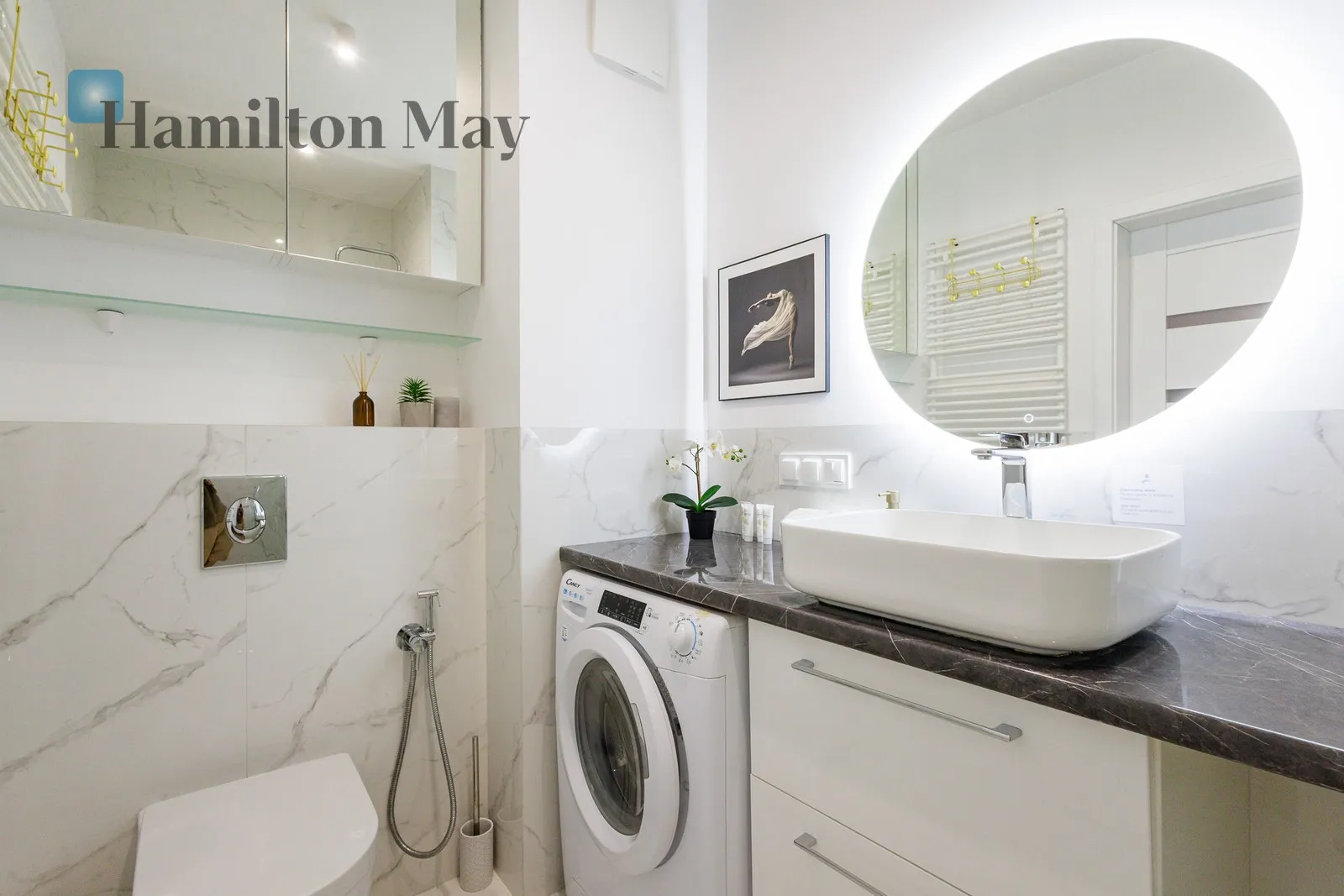 Region: Mokotów Subregion: Czerniaków Distance to centre: 3.61 km Level: 3 Price: 4000 PLN Bedrooms: 1 Bathrooms: 1 Size: 41.43m2 - slider