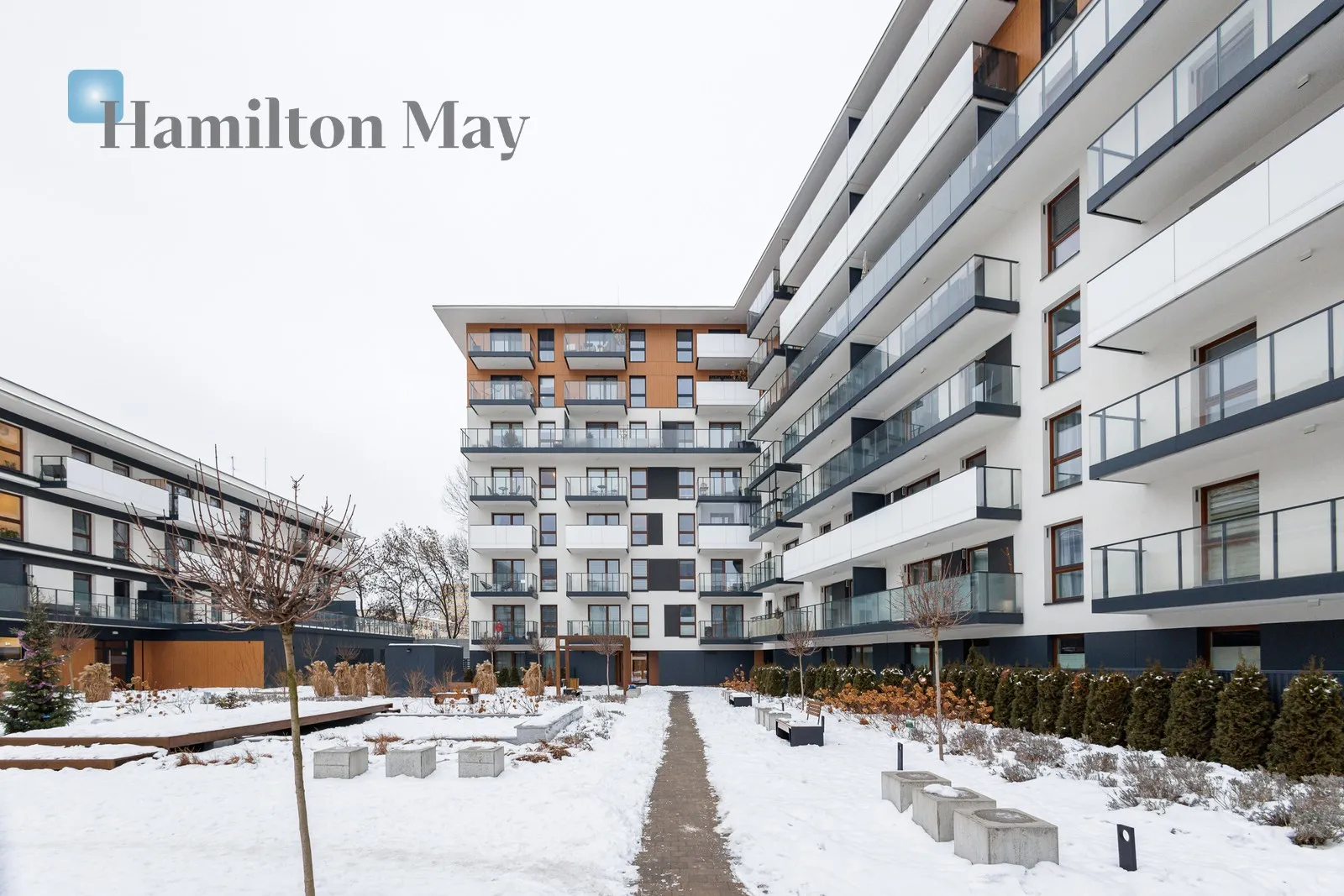 Subregion: Czerniaków Distance to centre: 3.61 km Level: 3 Price: 4000 PLN Bedrooms: 1 Bathrooms: 1 Size: 41.43m2 - slider