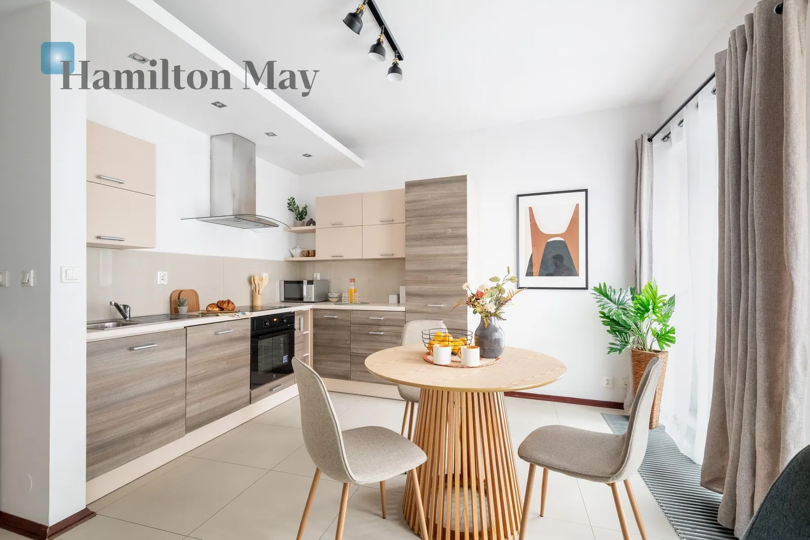 Level: 1 Price: 3000 PLN Bedrooms: 0 Bathrooms: 1 Size: 36.5m2 Price/m2: 82 PLN - slider