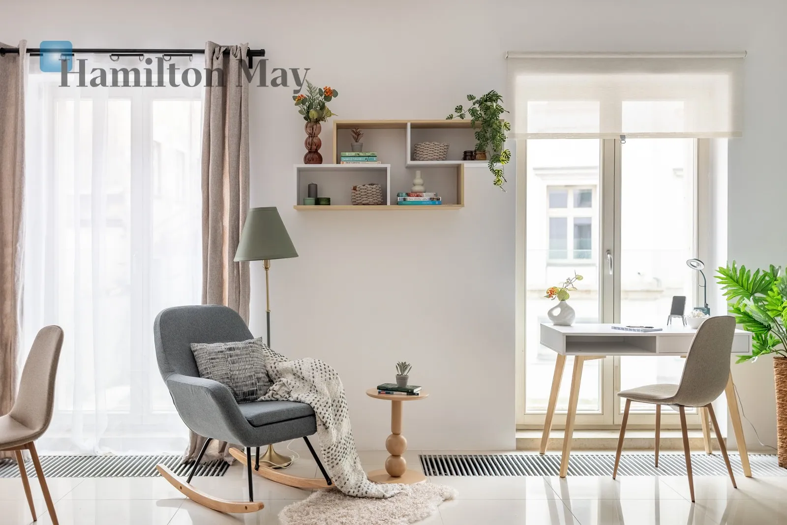 Region: Stare Miasto Level: 1 Price: 3000 PLN Bedrooms: 0 Bathrooms: 1 - slider