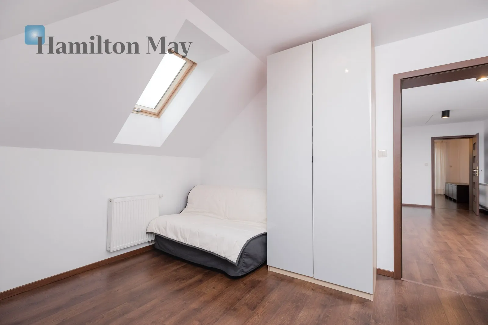 Bathrooms: 2 Plot size: 1400m2 - slider