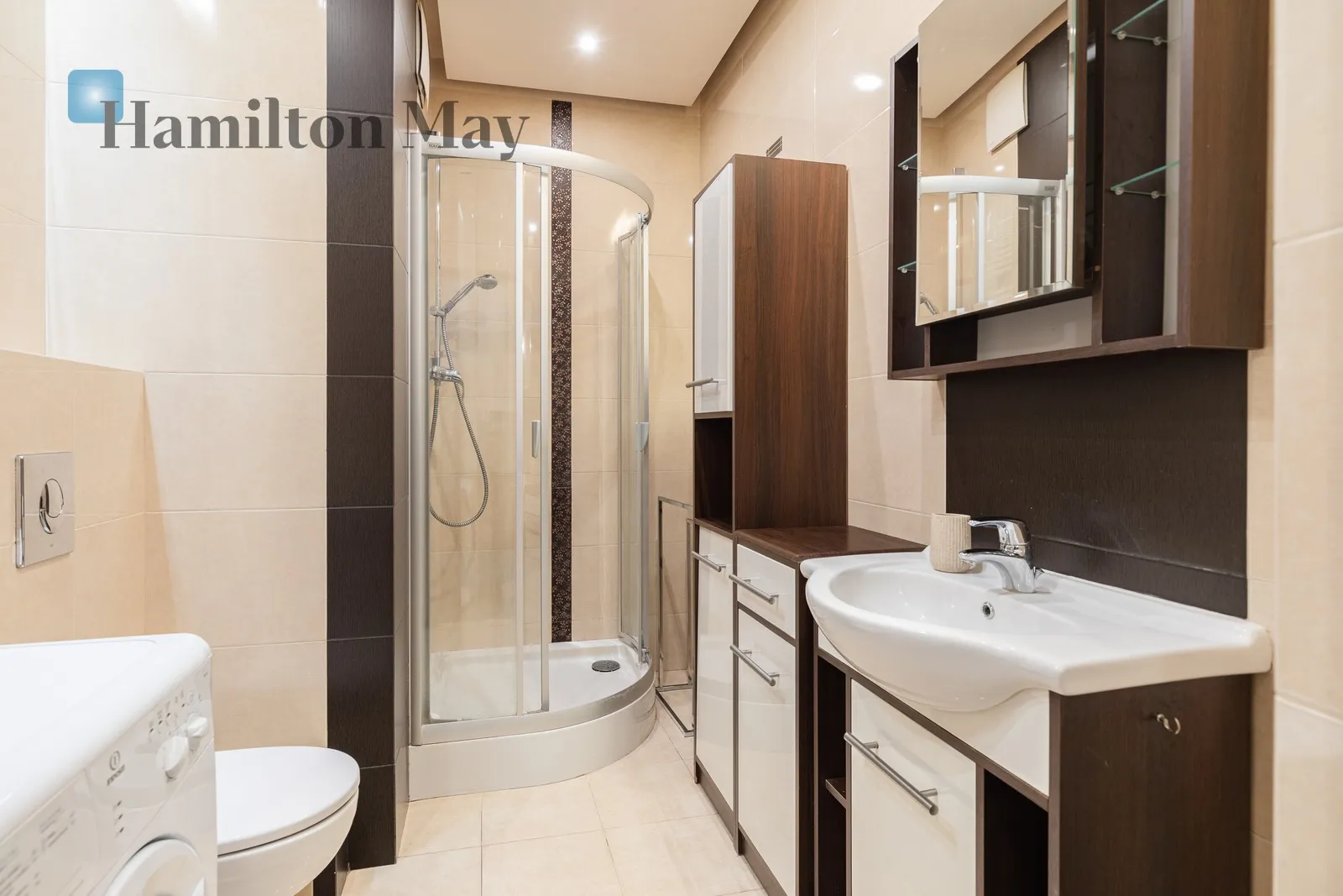 Street: Leona Kruczkowskiego Region: Śródmieście Subregion: Solec Distance to centre: 1.41 km Price: 5000 PLN Bedrooms: 1 - slider