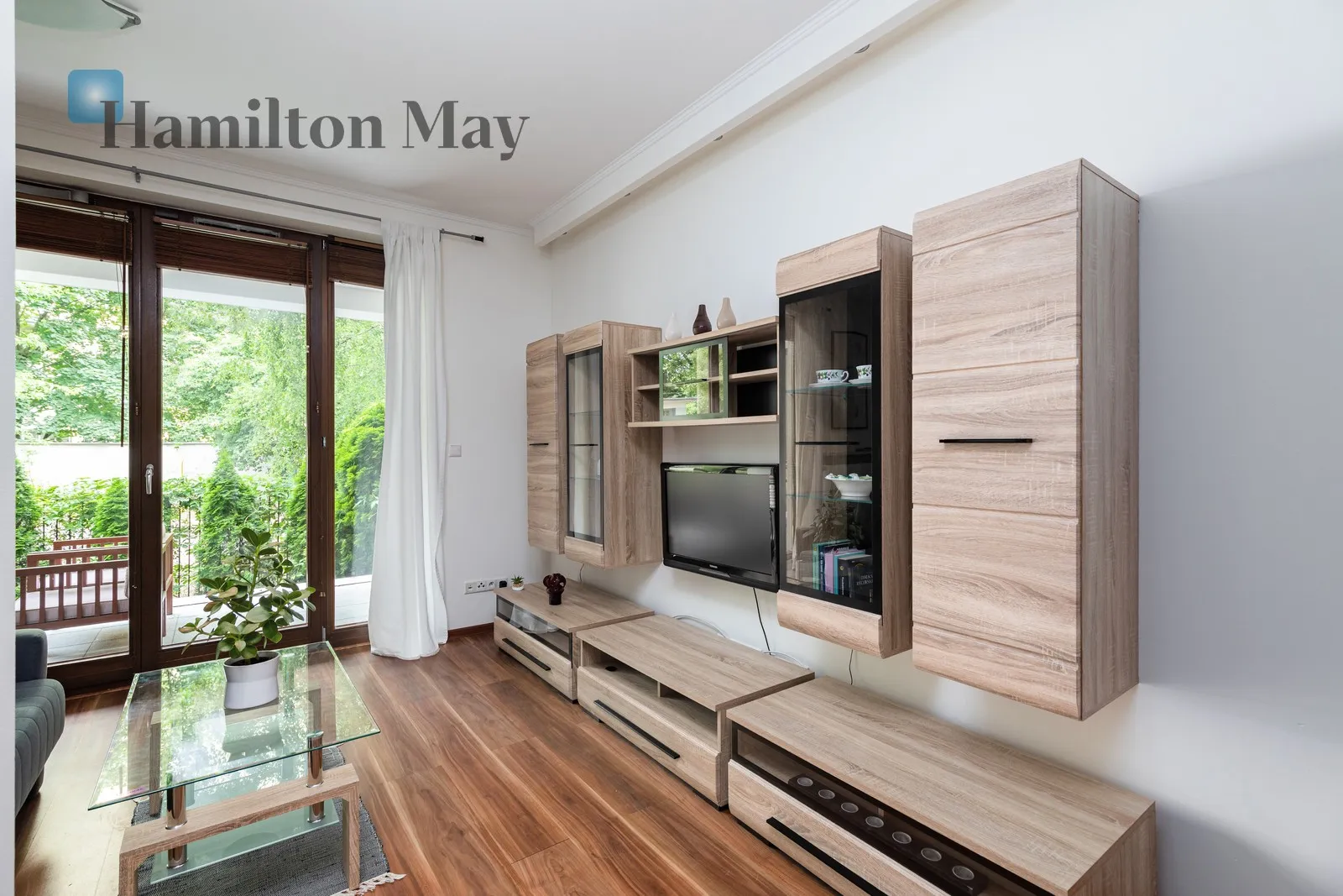 Street: Leona Kruczkowskiego Region: Śródmieście Subregion: Solec Distance to centre: 1.41 km Price: 5000 PLN Bedrooms: 1 Bathrooms: 1 Size: 50m2 - slider