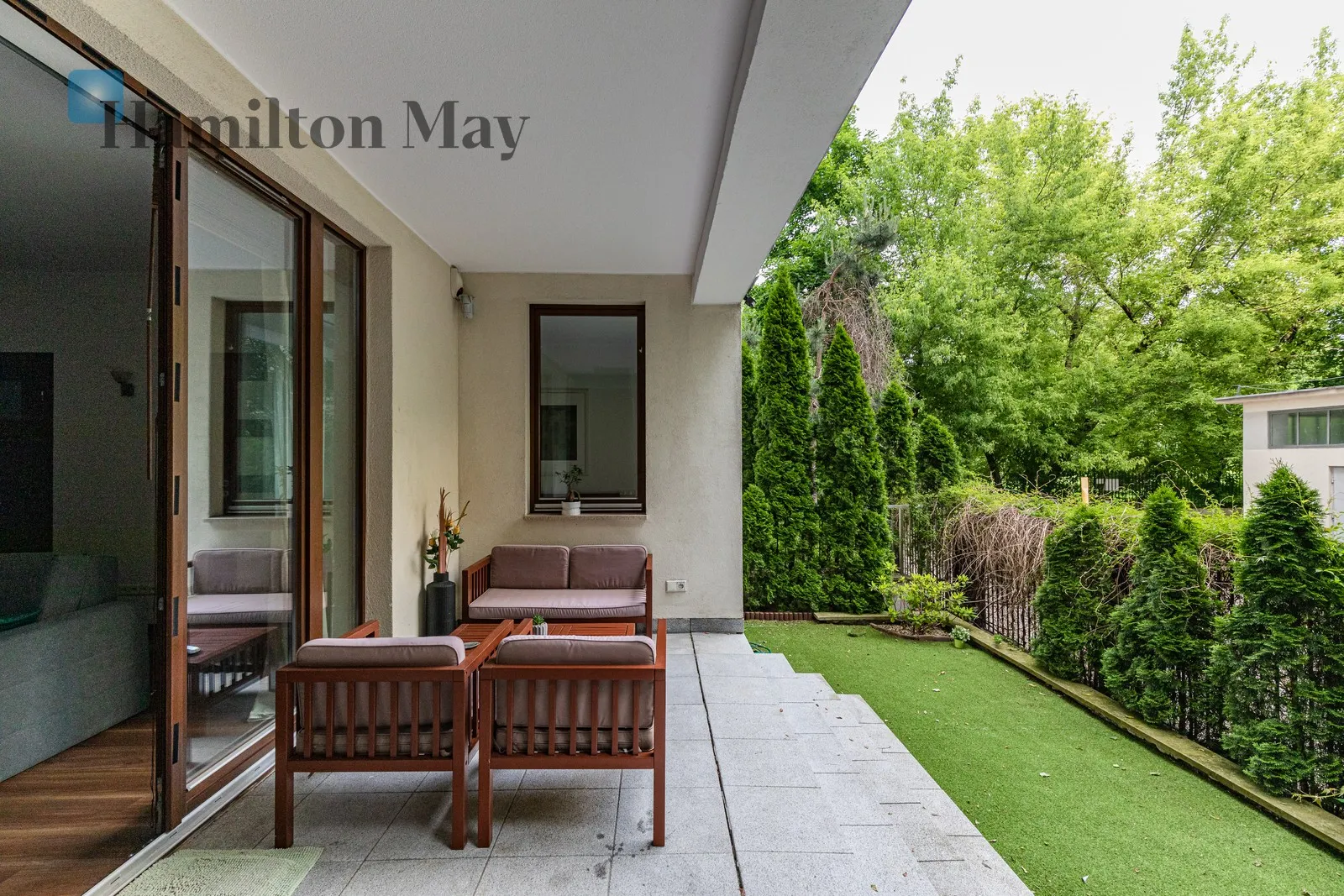 Subregion: Solec Distance to centre: 1.41 km Price: 5000 PLN Bedrooms: 1 Bathrooms: 1 Size: 50m2 - slider