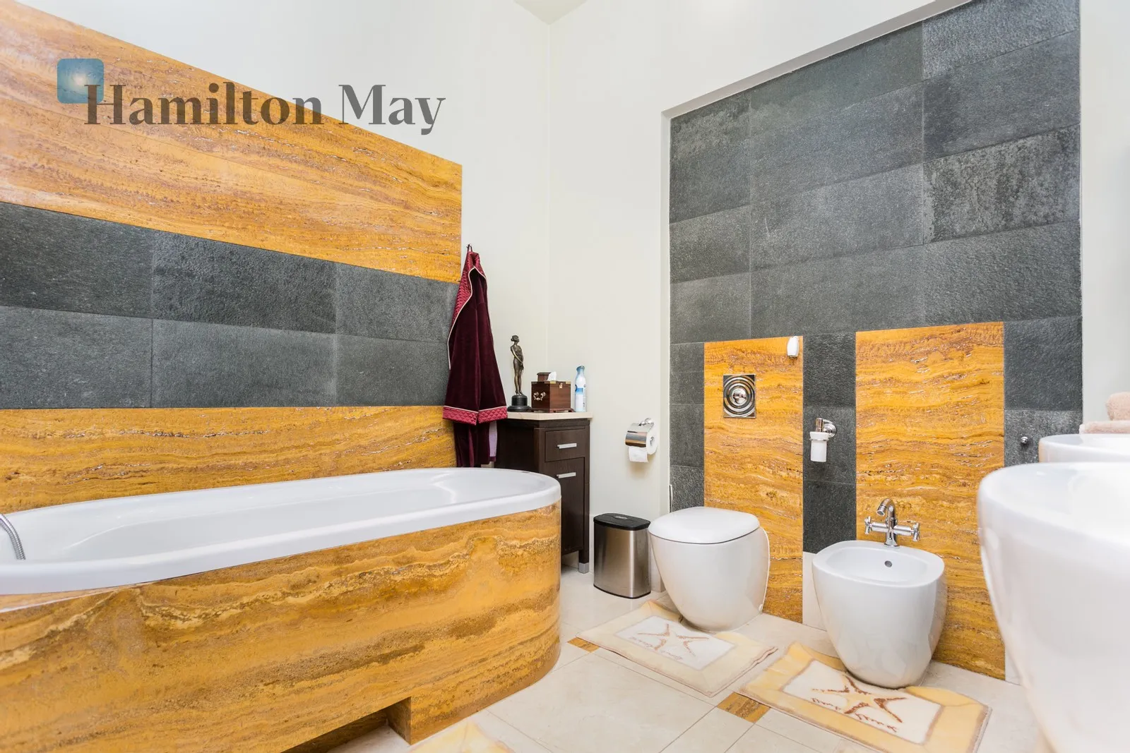 Level: 3 Price on application: true Bedrooms: 2 Bathrooms: 2 - slider