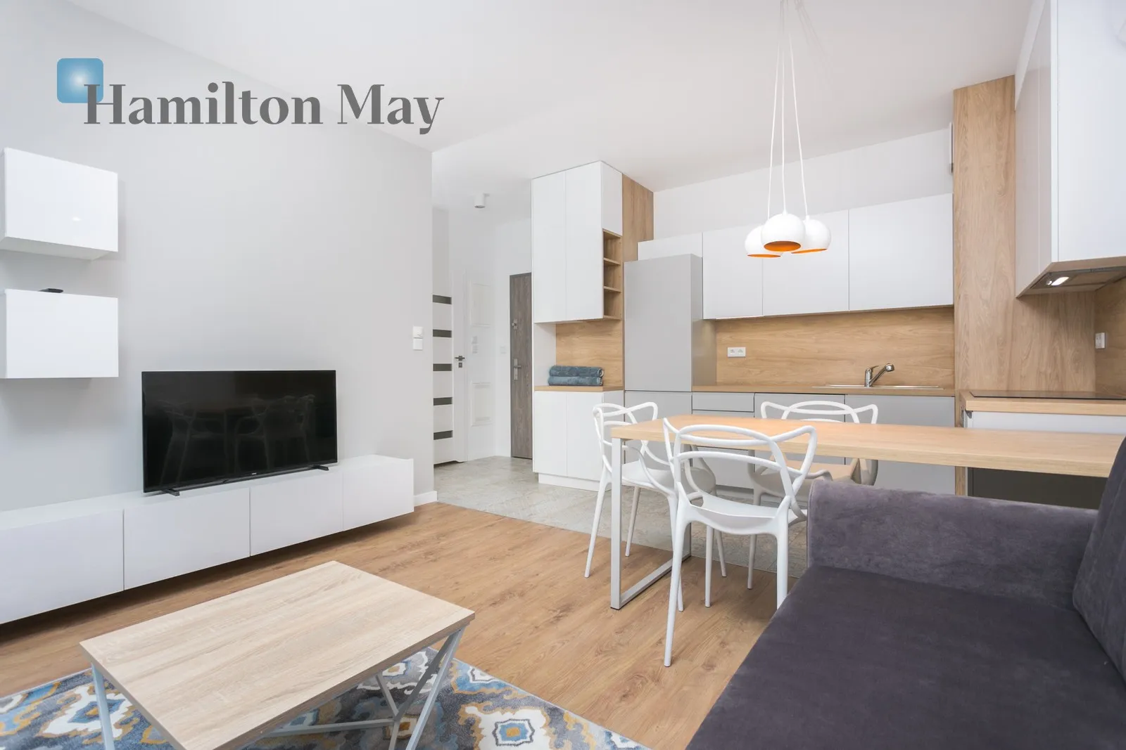 Street: Nadwiślańska Region: Podgórze Subregion: Stare Podgórze Distance to centre: 1.93 km Level: 1 Price: 3600 PLN Bedrooms: 1 Bathrooms: 1 Size: 40m2 - slider