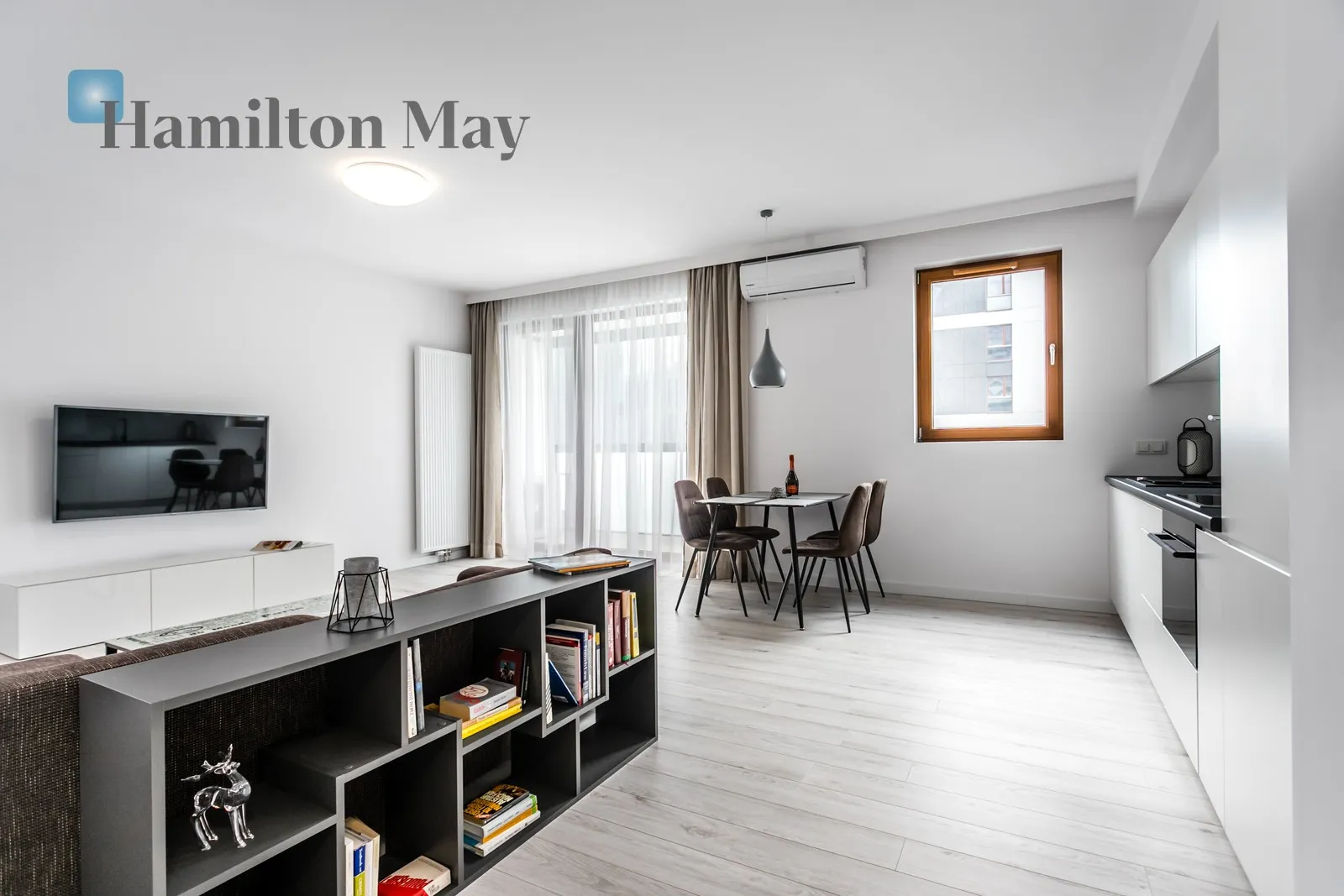 Subregion: Czyste Distance to centre: 2.29 km Level: 8 Price: 6500 PLN Bedrooms: 1 Bathrooms: 1 Size: 54m2 Price/m2: 120 PLN - slider