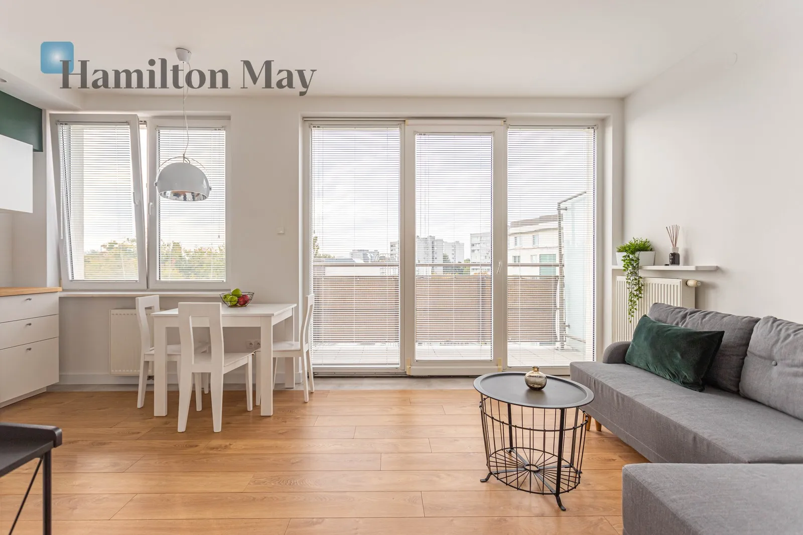 City: Warszawa Street: Hanki Czaki Region: Żoliborz Subregion: Stary Żoliborz Distance to centre: 5.16 km Level: 6 Price: 750000 PLN Bedrooms: 0 Bathrooms: 1 Size: 28.5m2 - slider