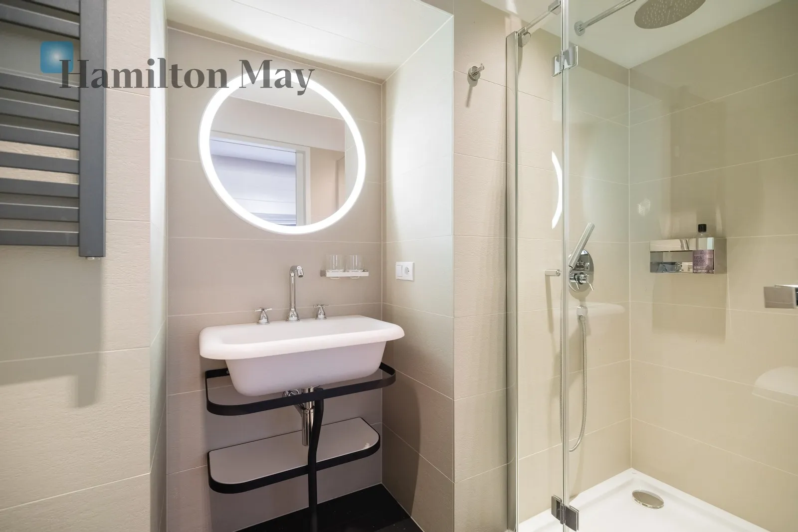 Level: 2 Price: 2900000 PLN Bedrooms: 1 Bathrooms: 2 Size: 84m2 Price/m2: 34524 PLN - slider