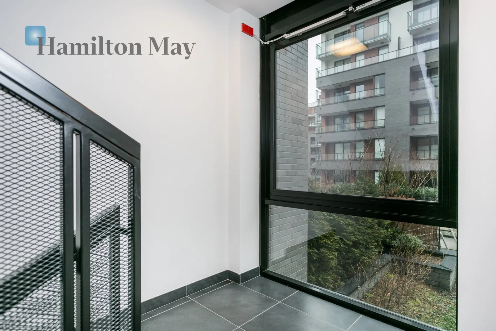 Level: 6 Price: 5000 PLN Bedrooms: 1 Bathrooms: 1 Size: 57m2 - slider