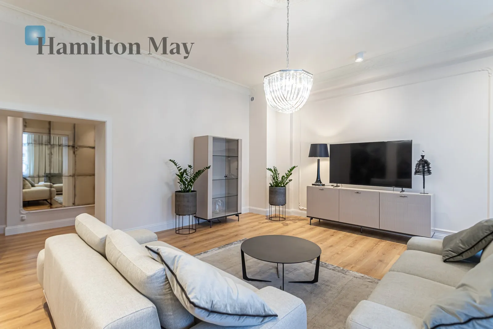 City: Warszawa Street: Jagiellońska Region: Praga-Północ Subregion: Stara Praga Distance to centre: 2.96 km Level: 3 Price: 3100000 PLN Bedrooms: 2 Bathrooms: 1 - slider