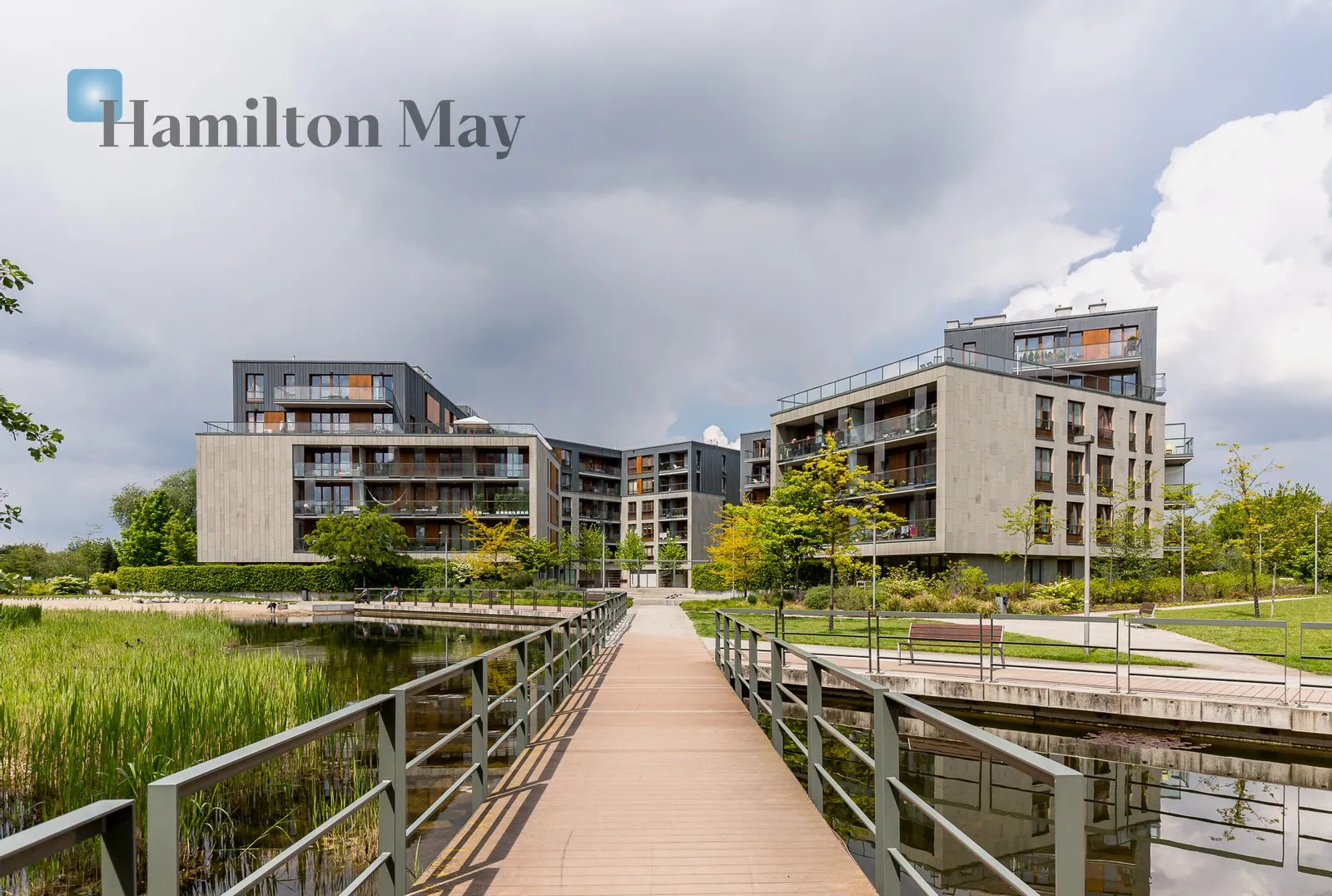 Size: 92m2 Price/m2: 82 PLN - slider