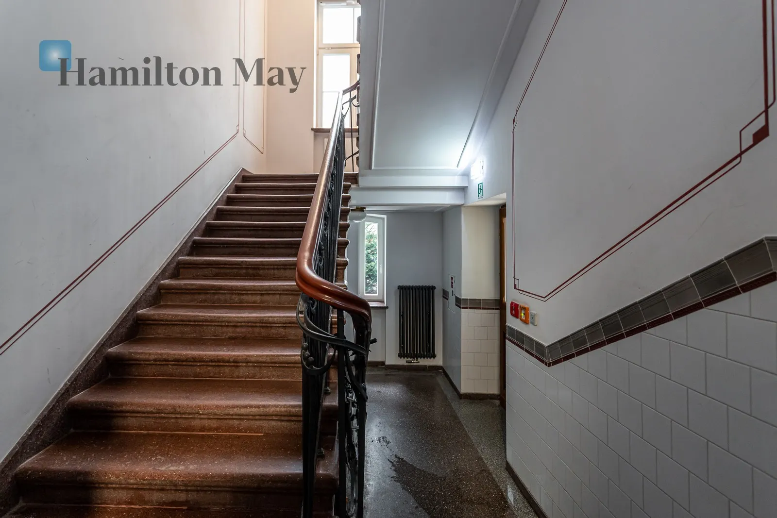 Level: 3 Price: 3100000 PLN Bedrooms: 2 Bathrooms: 1 Size: 101m2 Price/m2: 30693 PLN - slider