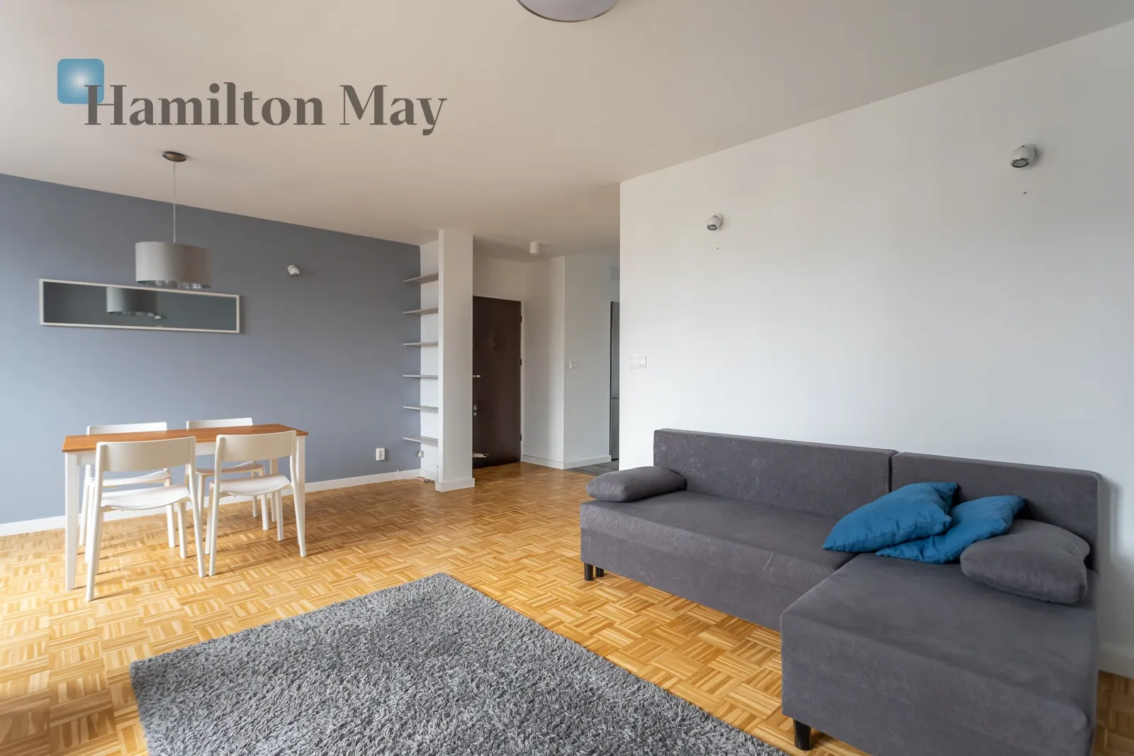 City: Warszawa Street: Stefana Okrzei Region: Praga-Północ Subregion: Stara Praga Distance to centre: 2.98 km Level: 3 Price: 1400000 PLN Bedrooms: 3 Bathrooms: 2 Size: 84m2 - slider