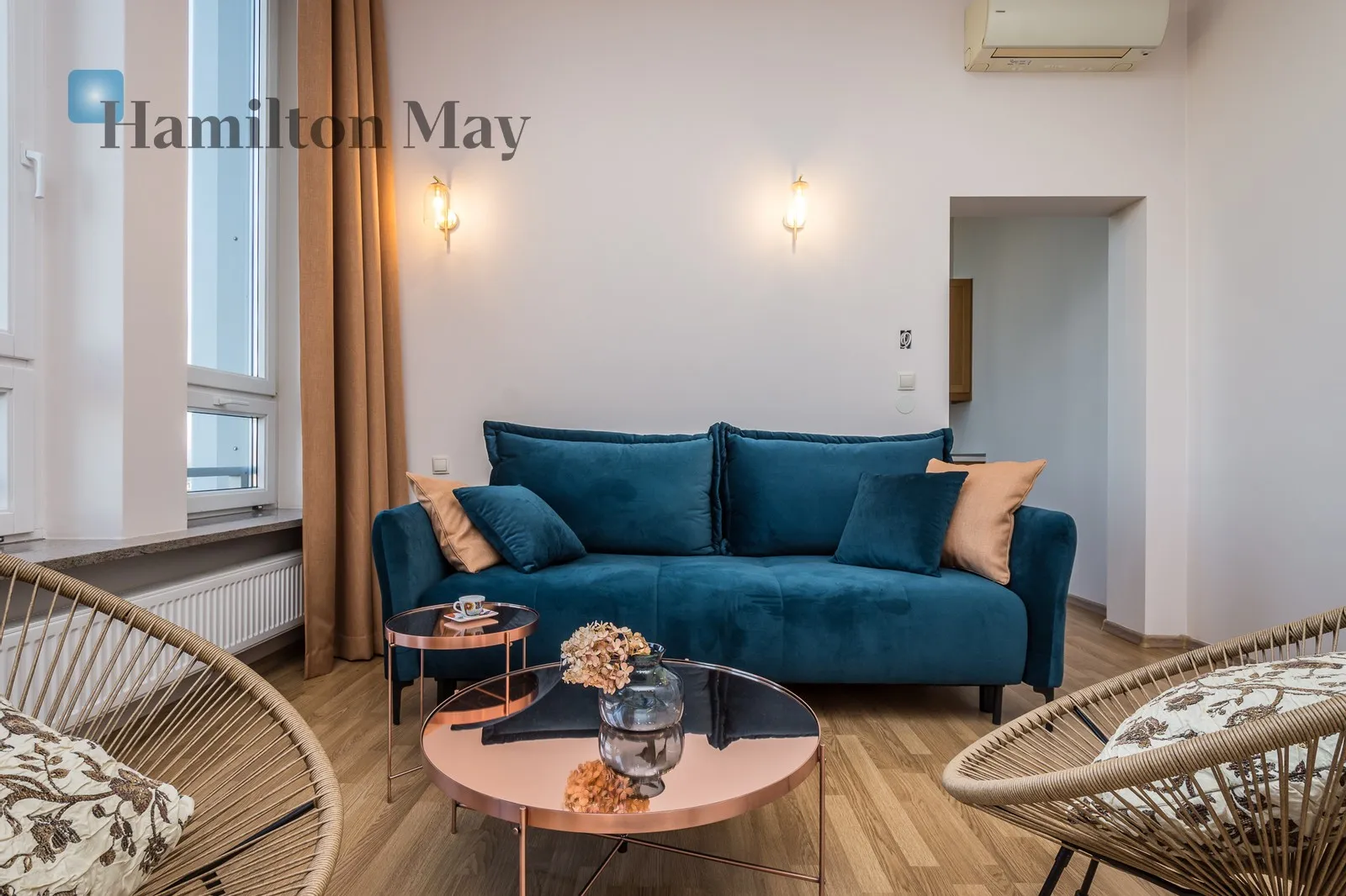 Region: Krowodrza Distance to centre: 2.02 km Level: 17 Price: 5900 PLN Bedrooms: 2 Bathrooms: 1 Size: 90m2 Price/m2: 66 PLN - slider