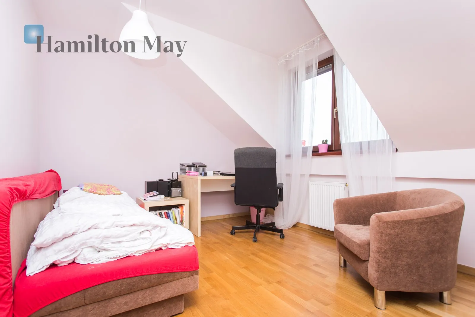 Street: Balicka Region: Bronowice Subregion: Bronowice Małe Level: -9 Price: 10000 PLN Bedrooms: 5 - slider