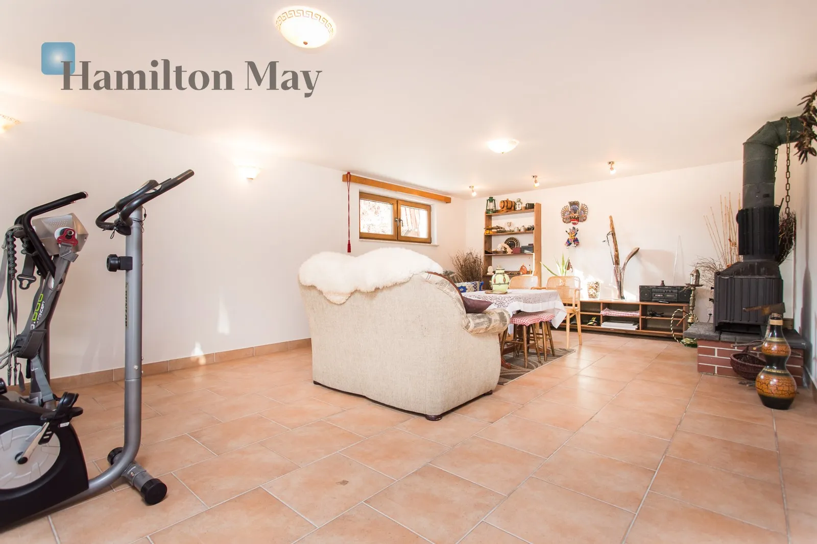 Region: Bronowice Subregion: Bronowice Małe Level: -9 Price: 10000 PLN Bedrooms: 5 - slider