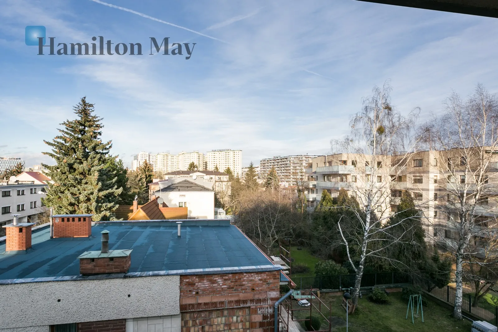 Price: 16500 PLN Bedrooms: 4 Bathrooms: 4 Size: 181m2 Price/m2: 91 PLN - slider