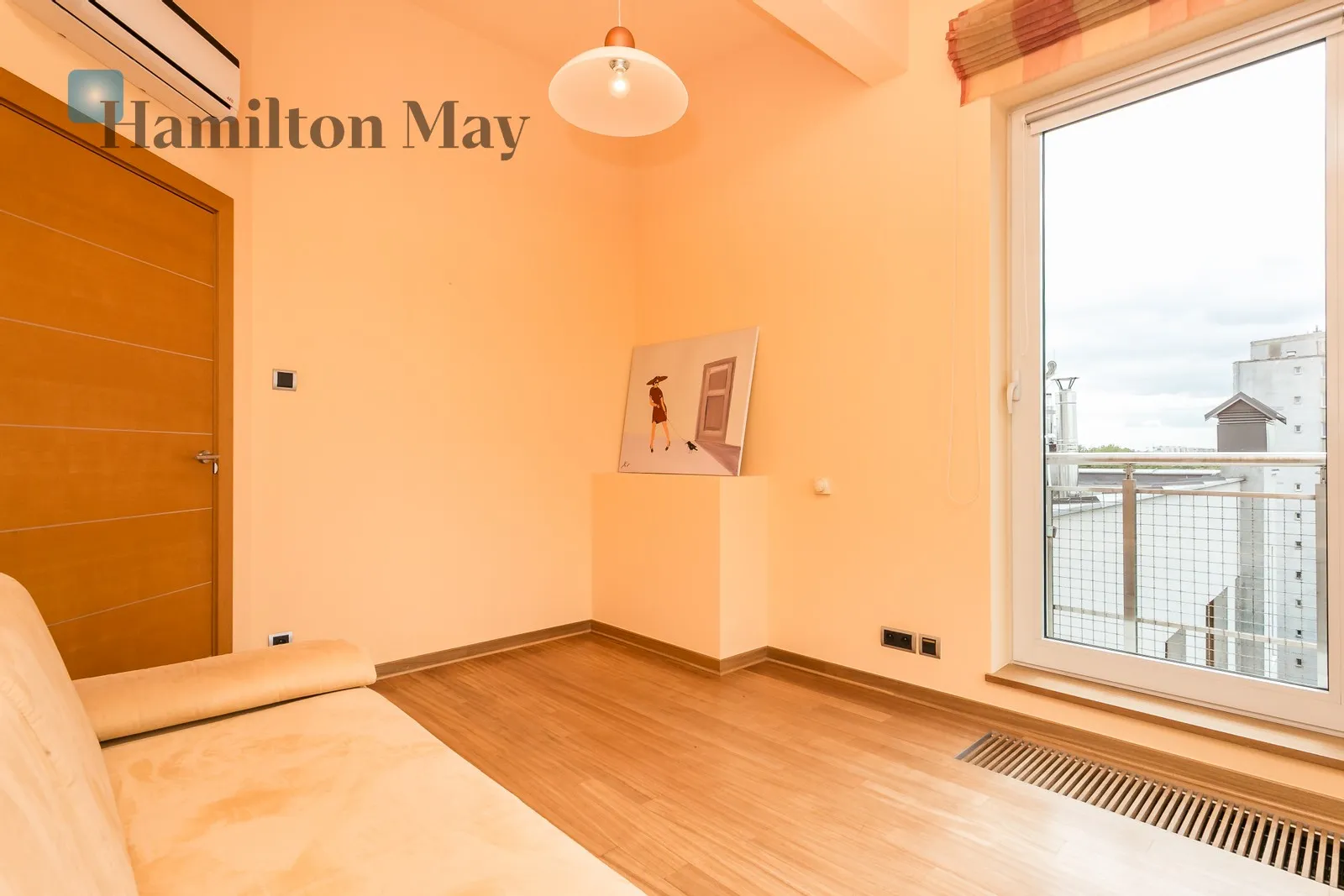 Subregion: Stary Mokotów Distance to centre: 3.29 km Level: 7 Price: 15000 PLN Bedrooms: 3 - slider