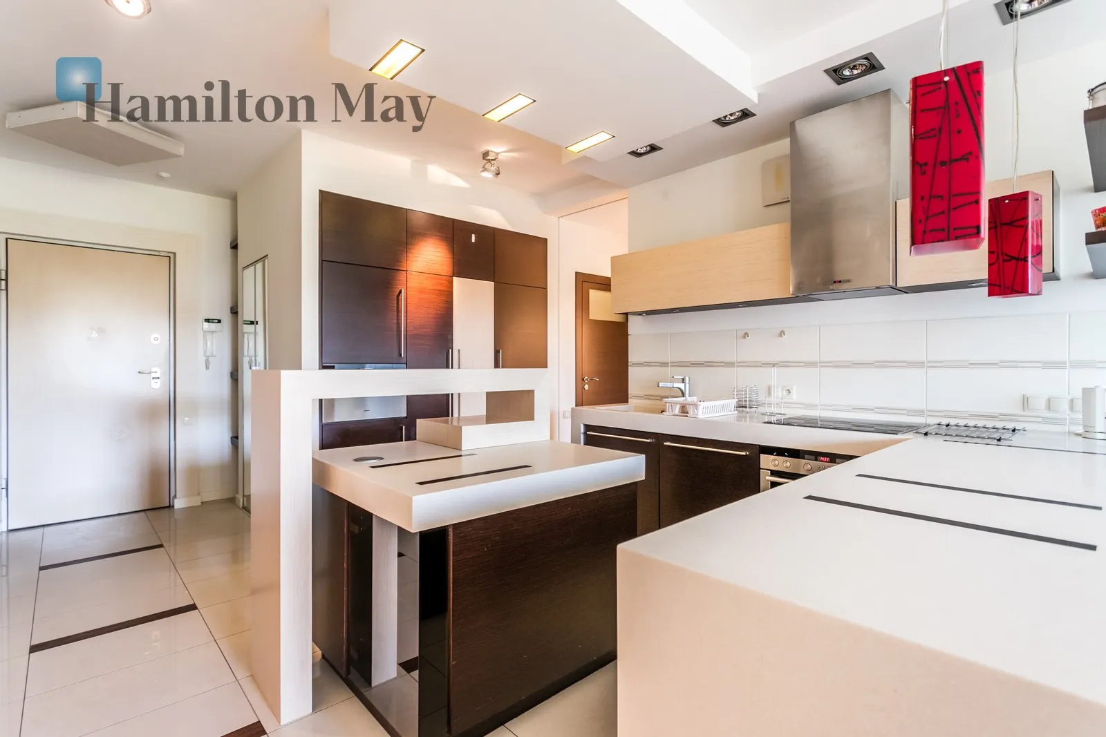 City: Warszawa Street: Wiktorska Region: Mokotów Subregion: Stary Mokotów Distance to centre: 3.46 km Level: 3 Price: 7200 PLN Bedrooms: 2 - slider