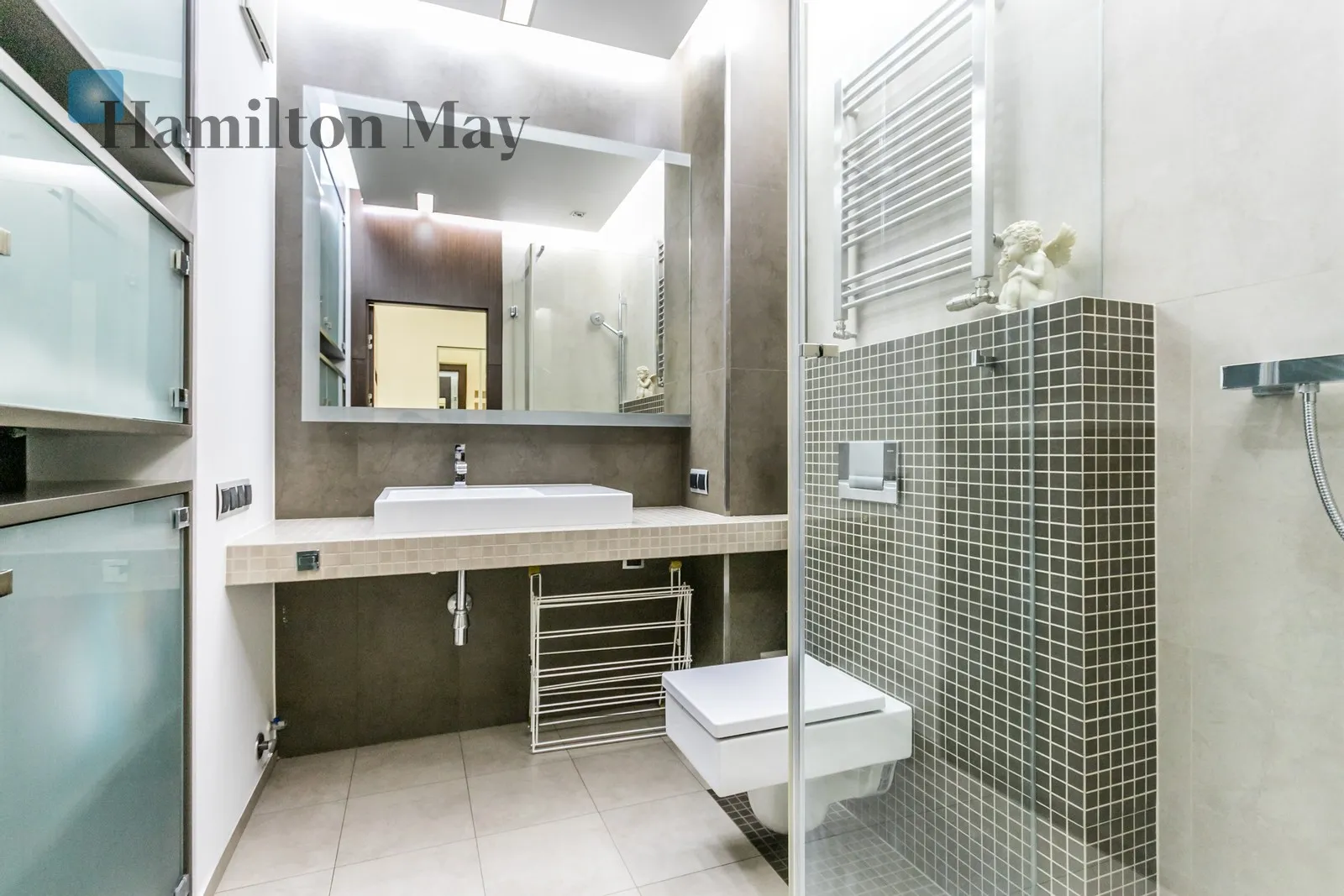 Subregion: Stary Mokotów Distance to centre: 3.46 km Level: 3 Price: 7200 PLN Bedrooms: 2 Bathrooms: 2 - slider
