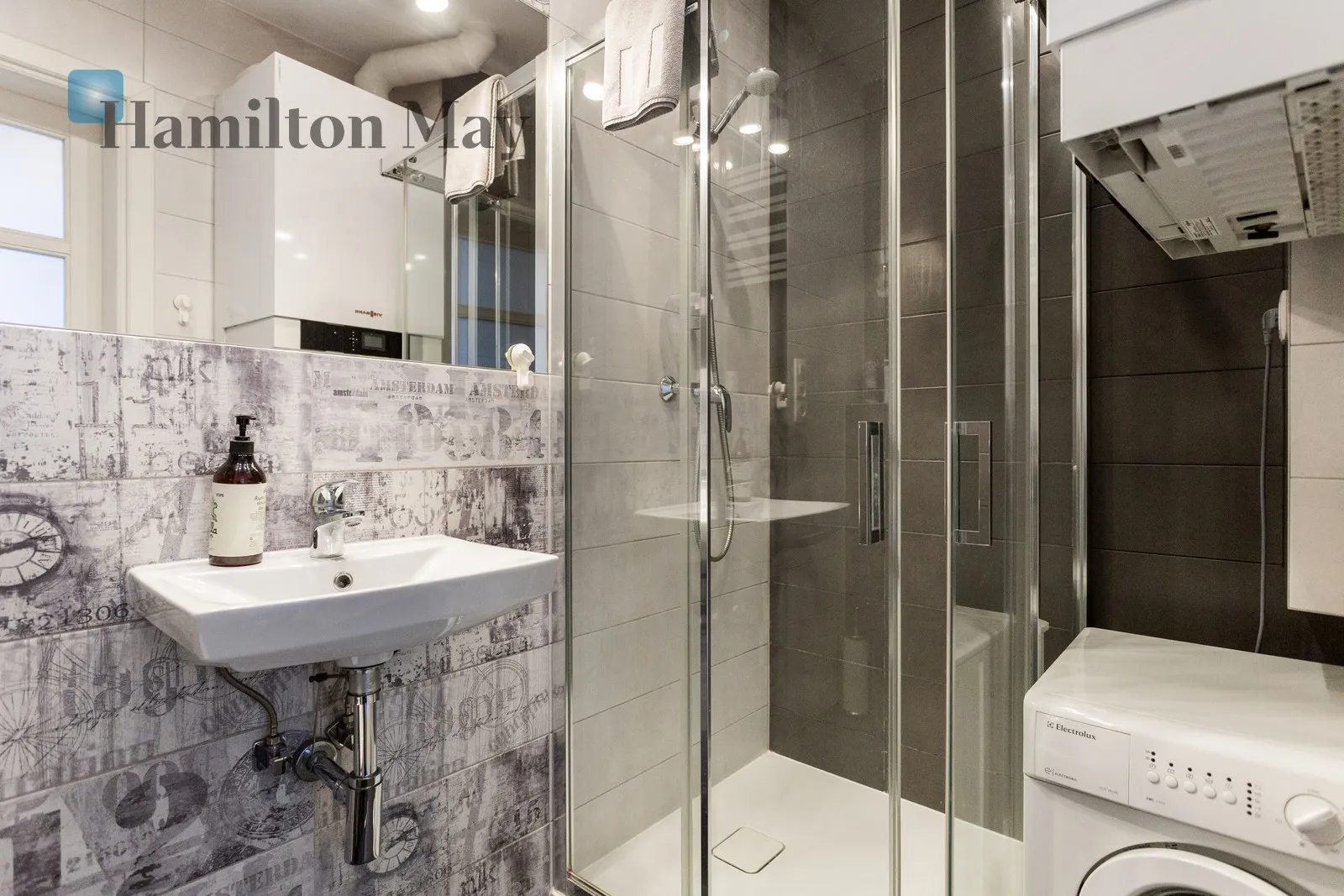 Street: Dajwór Region: Stare Miasto Subregion: Kazimierz Distance to centre: 1.51 km Level: 1 Price: 3700 PLN Bedrooms: 1 - slider