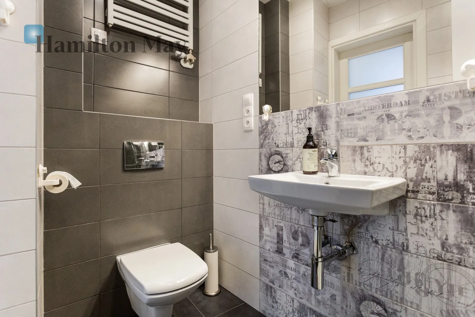 Region: Stare Miasto Subregion: Kazimierz Distance to centre: 1.51 km Level: 1 Price: 3700 PLN Bedrooms: 1 Bathrooms: 1 - slider