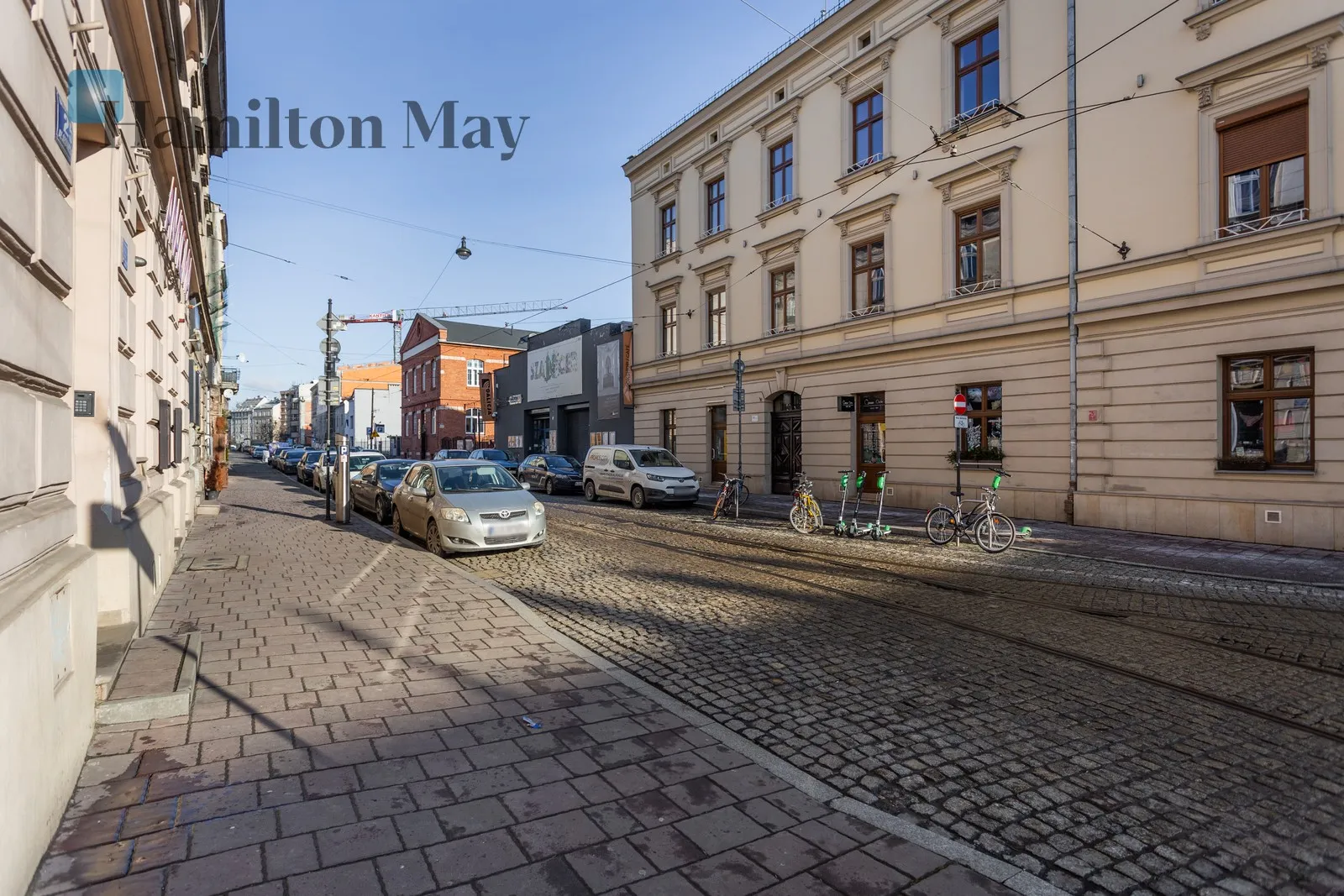 City: Kraków Street: Dajwór Region: Stare Miasto Subregion: Kazimierz Distance to centre: 1.51 km Level: 1 Price: 3700 PLN Bedrooms: 1 Bathrooms: 1 Size: 50m2 Price/m2: 74 PLN - slider