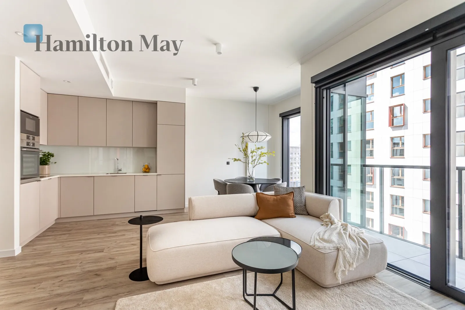 City: Warszawa Street: Prosta Region: Wola Subregion: Mirów Distance to centre: 1.94 km Level: 6 Price: 12500 PLN Bedrooms: 2 - slider