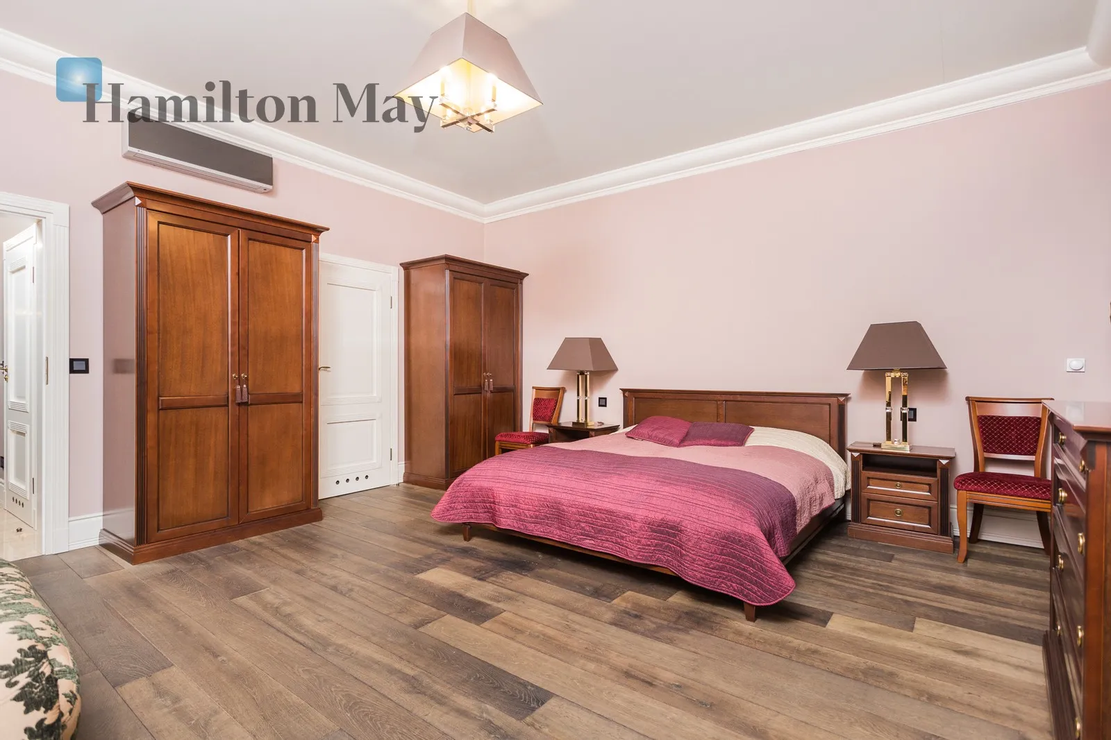 Level: 3 Price on application: true Bedrooms: 1 Bathrooms: 1 Size: 88m2 Price/m2: 68 PLN