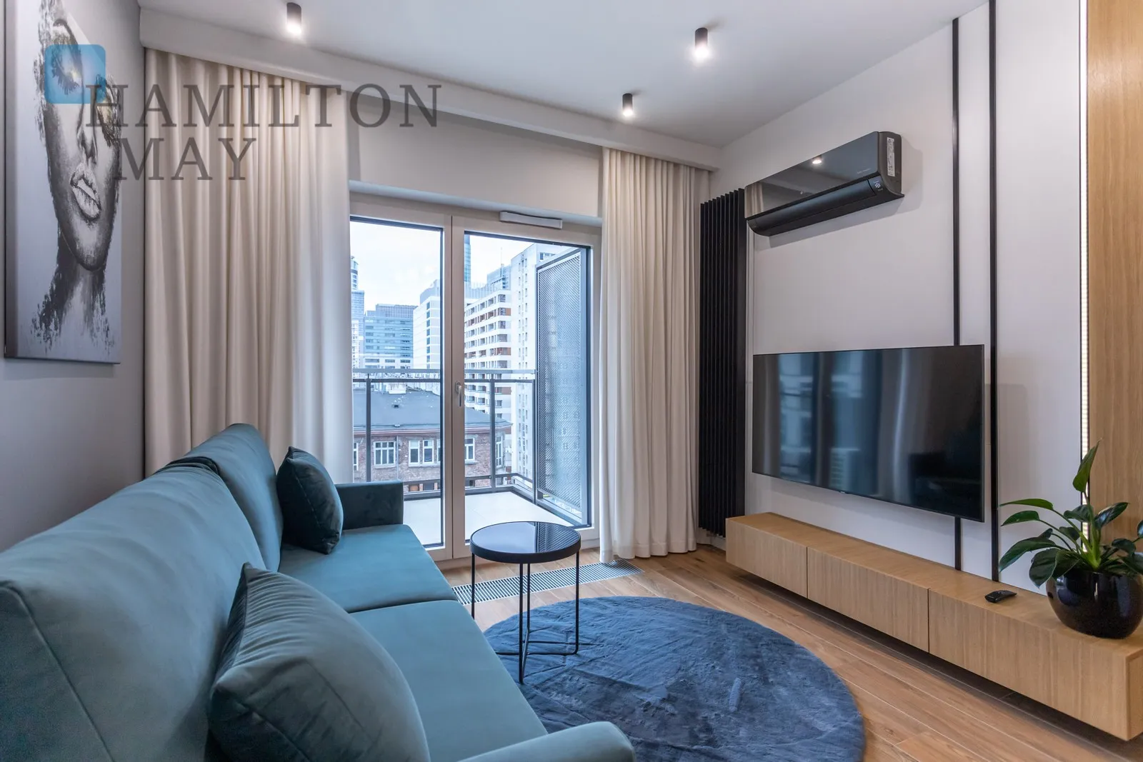 City: Warszawa Street: Waliców Region: Wola Subregion: Mirów Distance to centre: 1.4 km Level: 6 Price: 4900 PLN Bedrooms: 1 Bathrooms: 1 - slider