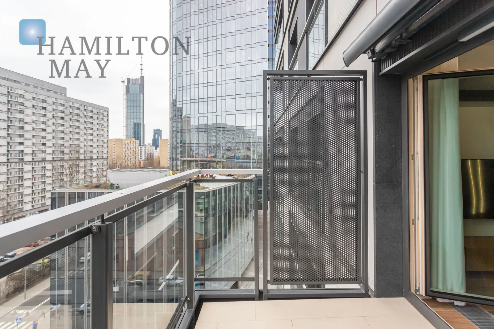 Region: Wola Subregion: Mirów Distance to centre: 1.4 km Level: 6 Price: 4900 PLN Bedrooms: 1 - slider