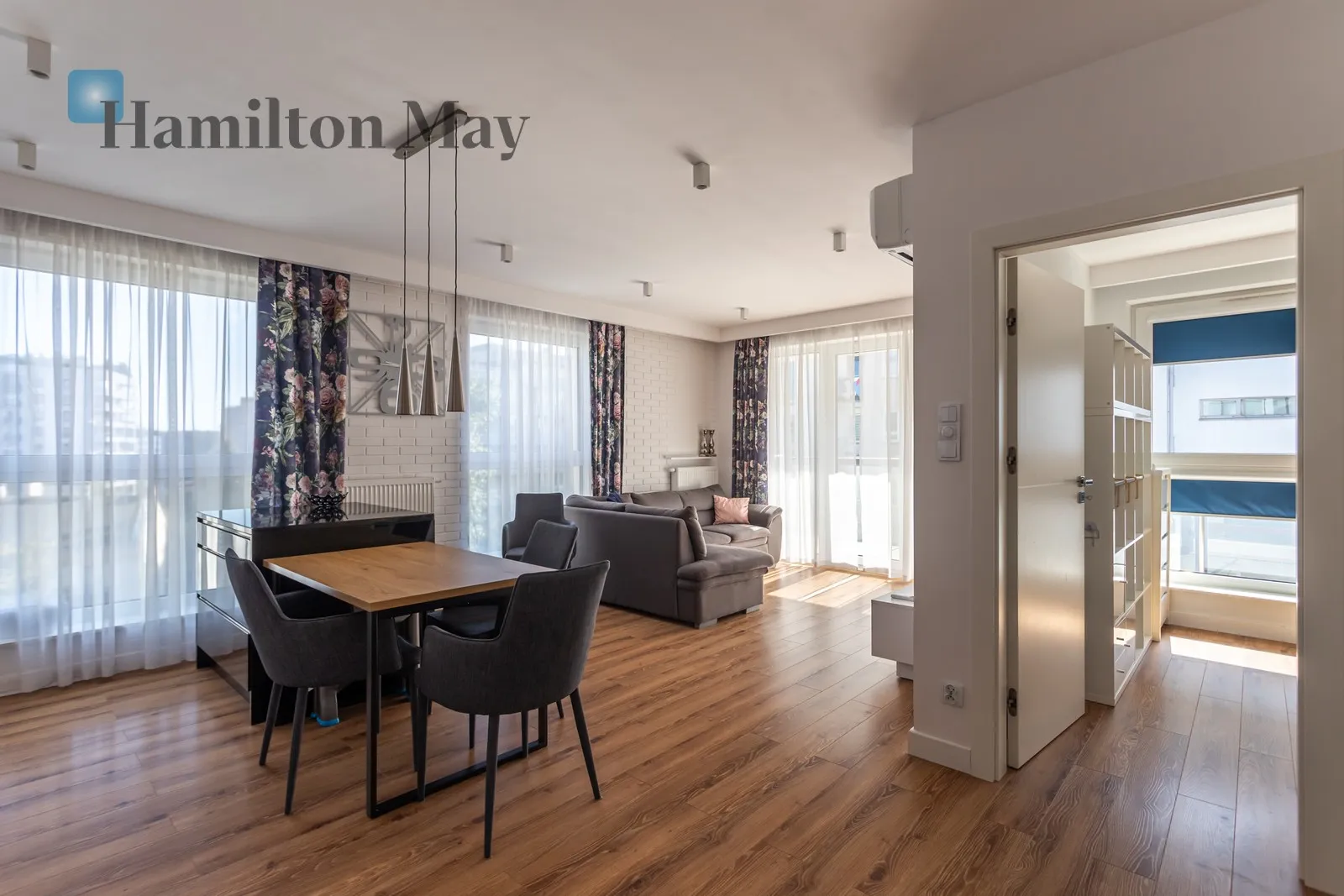 City: Warszawa Street: Radziwie Region: Wola Subregion: Młynów Distance to centre: 3.79 km Level: 5 Price: 6000 PLN Bedrooms: 2 Bathrooms: 1 Size: 62m2 - slider