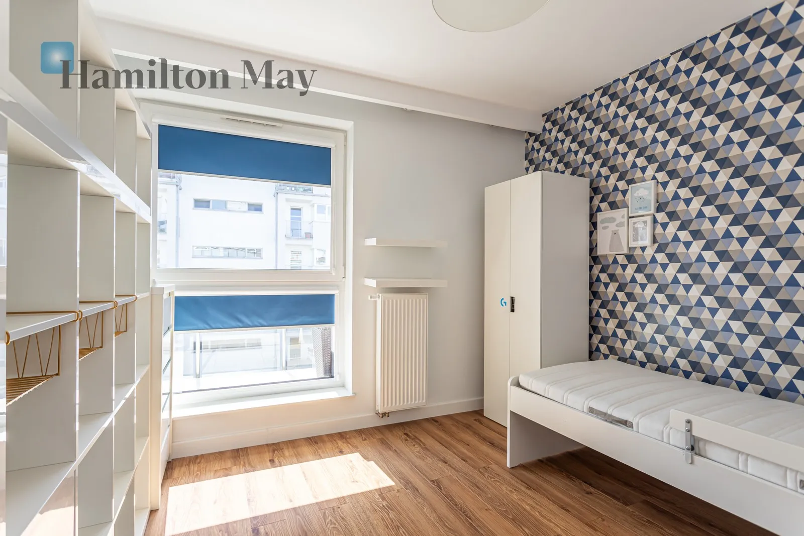 Region: Wola Subregion: Młynów Distance to centre: 3.79 km Level: 5 Price: 6000 PLN Bedrooms: 2 Bathrooms: 1 - slider