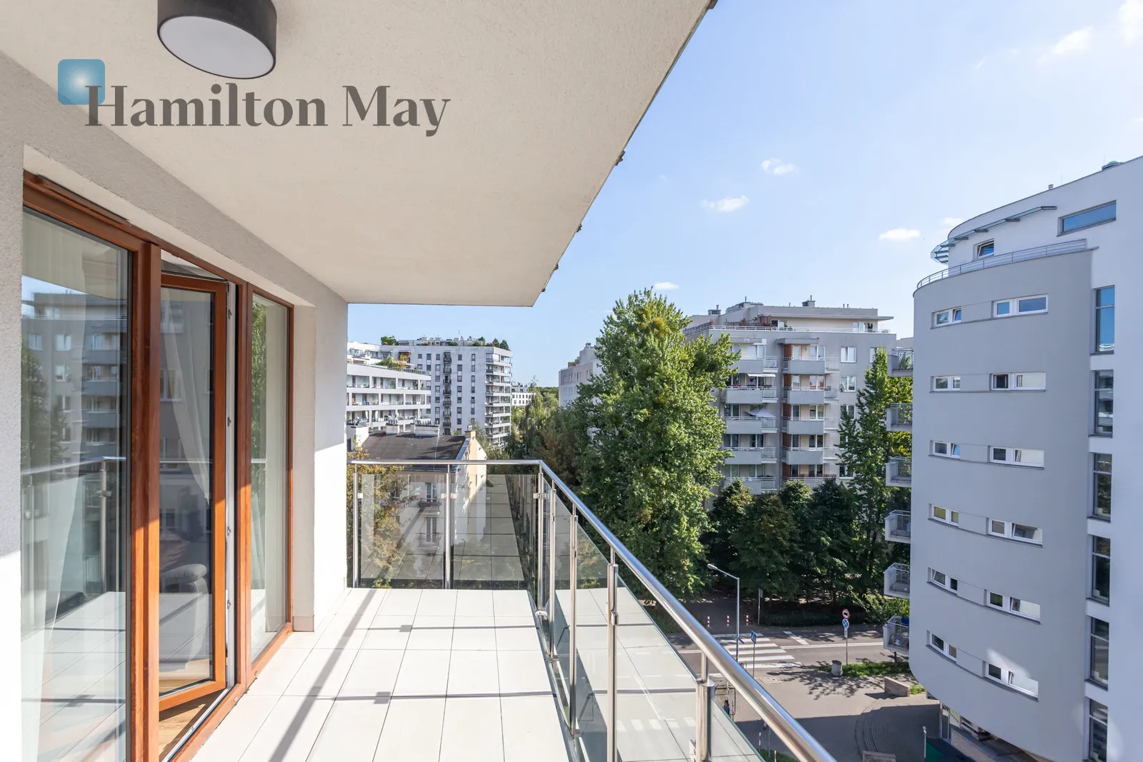 City: Warszawa Street: Radziwie Region: Wola Subregion: Młynów Distance to centre: 3.79 km Level: 5 - slider