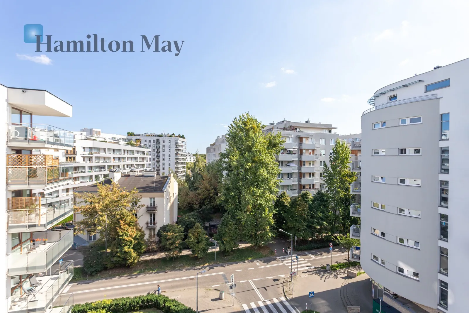 Street: Radziwie Region: Wola Subregion: Młynów Distance to centre: 3.79 km Level: 5 Price: 6000 PLN - slider