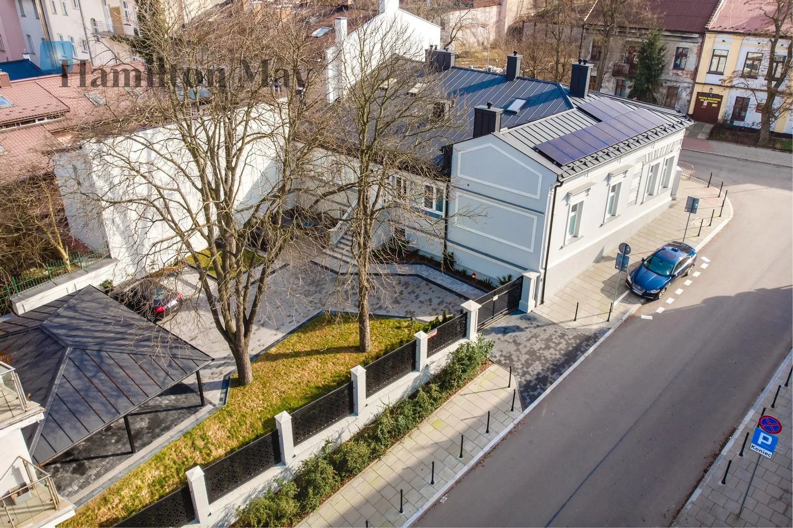 Plot size: 617m2 Price/m2: 95 PLN - slider